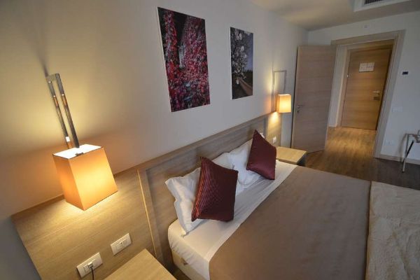 Turin Airport Hotel & Residence (San Francesco al Campo)